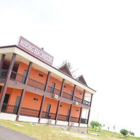 Mersing Beach Resort Екстер'єр фото